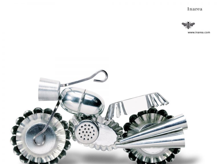 C 2001 Feb 72 512x382