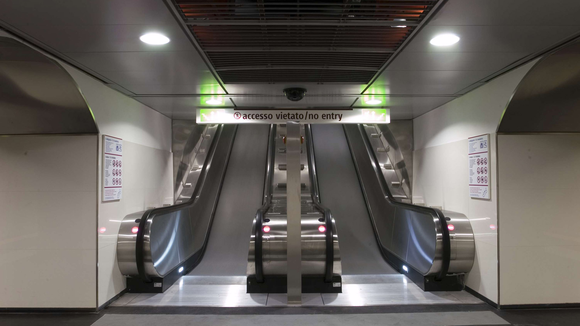 Scale Mobili   Manzoni